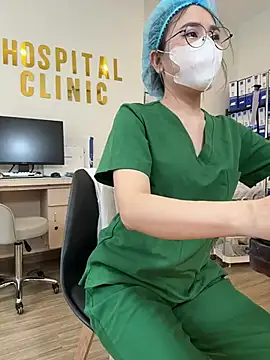 secretly_masturbating Live Web Cam Show