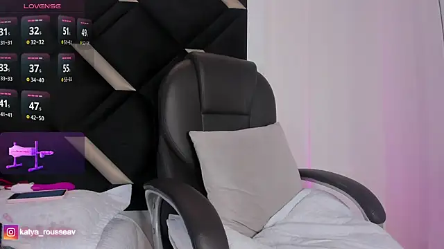 Katya_Rousseav webcam