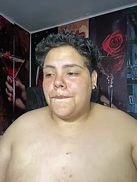 Hailey_Curvy webcam