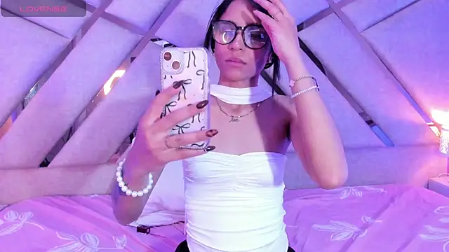 sophie_pariss webcam