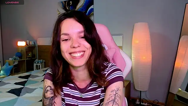 Maya_Campbell webcam