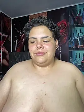 Hailey_Curvy webcam