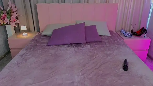 Ariana_Petite webcam