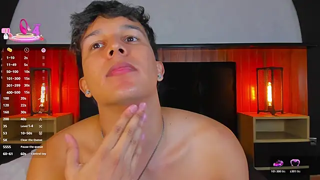 Leo_Savage_ webcam