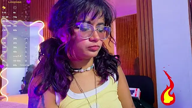 kristen_tay webcam