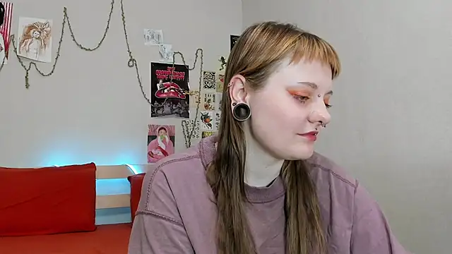 WonderConnie1 webcam
