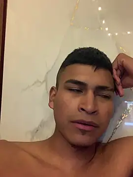 Emiliano_Reyes webcam