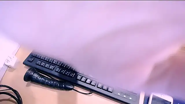 hugecock_kate webcam