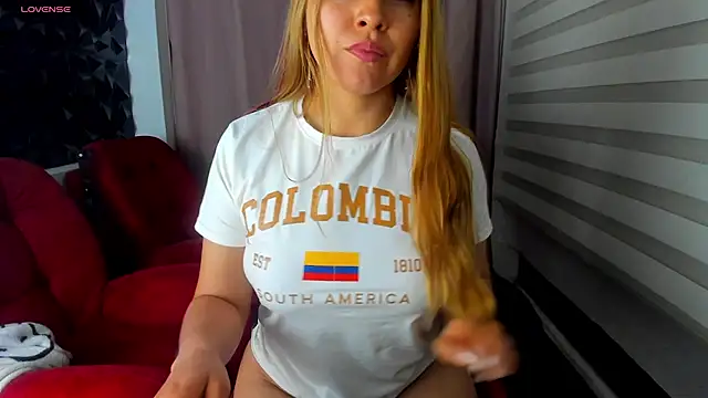 Gwynethandsofi webcam