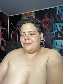Hailey_Curvy webcam