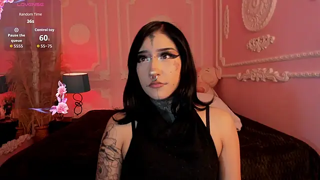 Kat_VonDe webcam