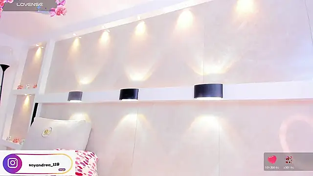 juliana_smithh webcam