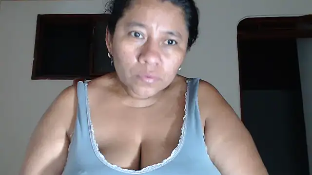 adrixxx38 webcam
