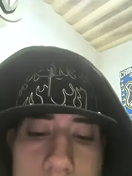 Thiagoo_Vega live cam on StripChat