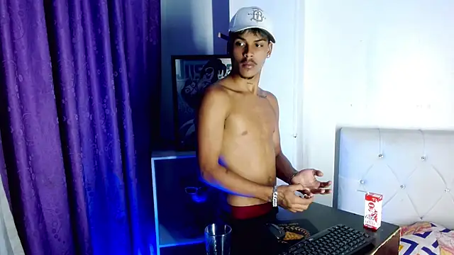Angel_foxc13 webcam