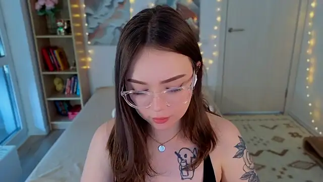 MilenaSaint webcam