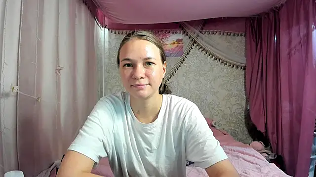 leila_bambi_ webcam
