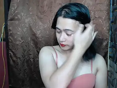 ur_asianpretty webcam