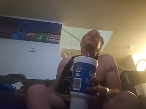 yourMasterisBored webcam