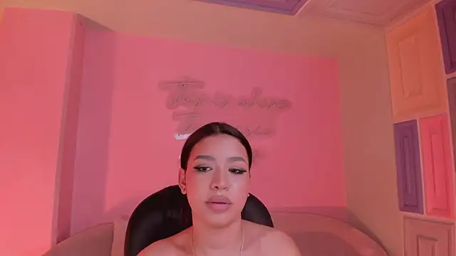 SophieHouston_ webcam