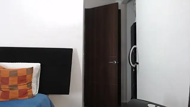 andrea_de_lucaa webcam