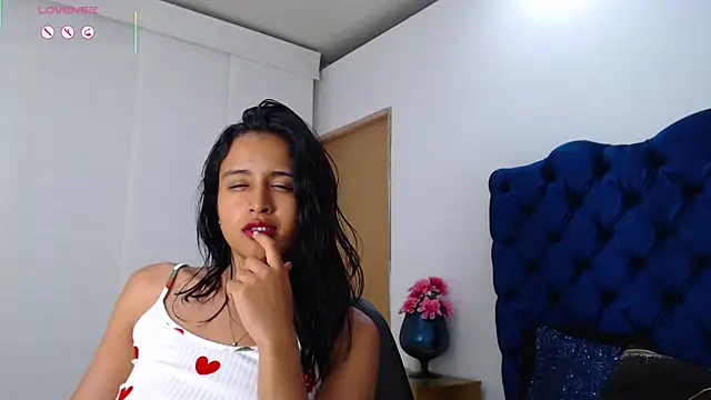 Lili666_ webcam