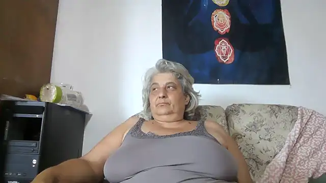 ExquisiteMature webcam