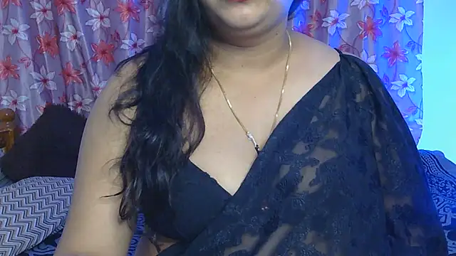 LouleyRani_ webcam
