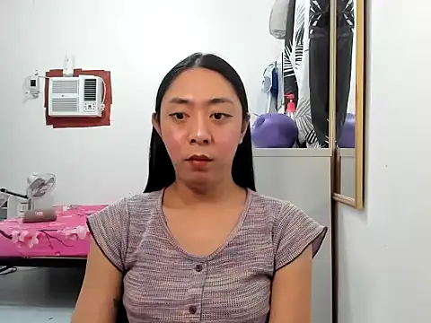 ErikaJayne4u webcam