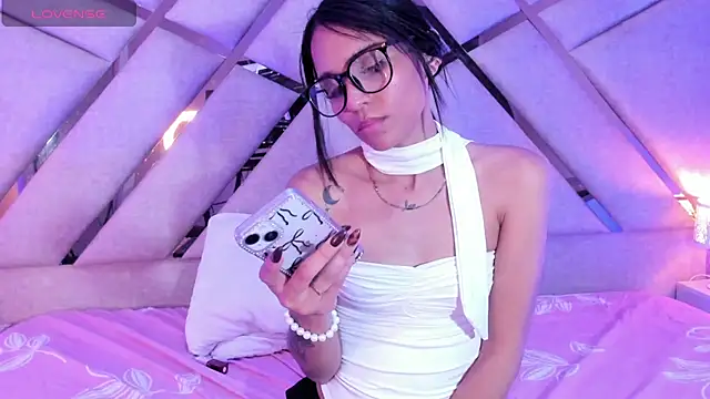 sophie_pariss webcam