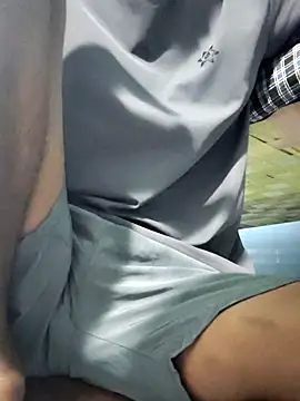 RAYI_Queen_4 webcam