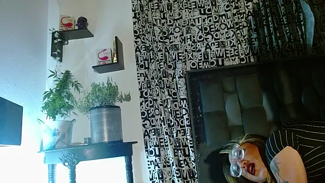 DULCE_ZOE webcam