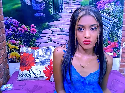 IndianPretty14u2Luv webcam