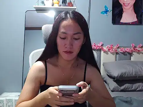 babysuckerxxx webcam