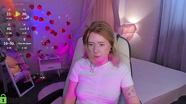 Elira_Vane webcam