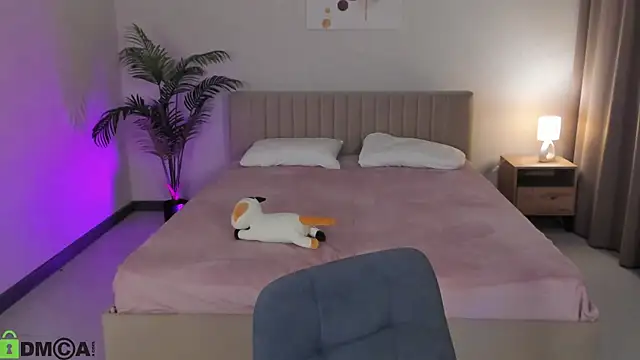 Cirilla_Rose webcam