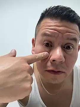 Manu0586 Live Web Cam Show