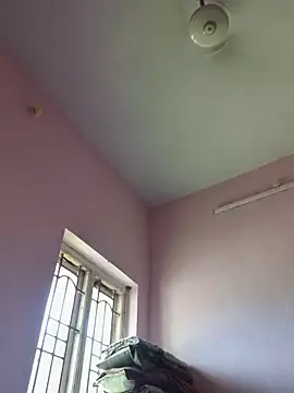 CuteTamizhachi webcam