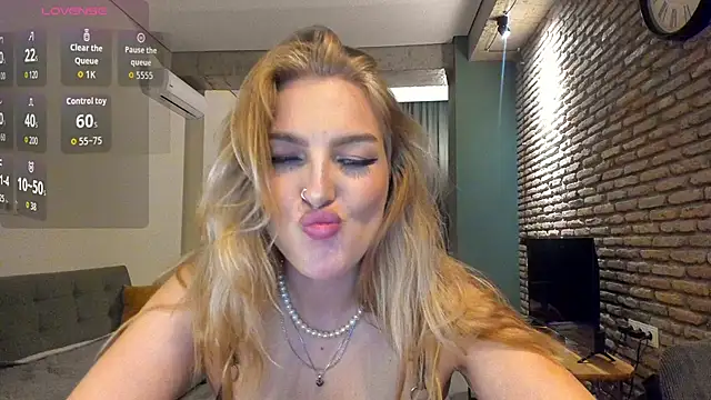 fifteenpoem webcam