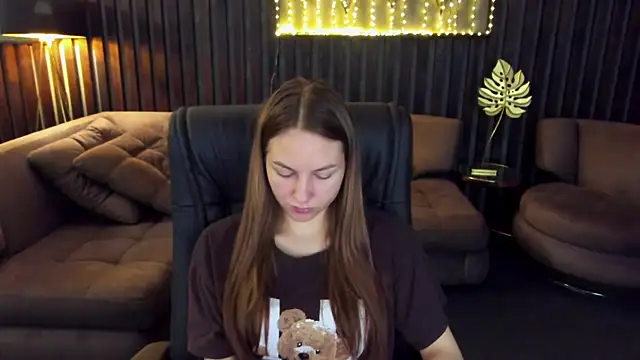 MilaAddams webcam