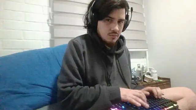 hung_weeb webcam