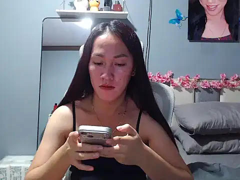babysuckerxxx webcam