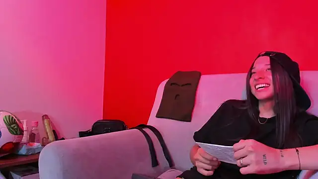 victoria_zaenzz webcam