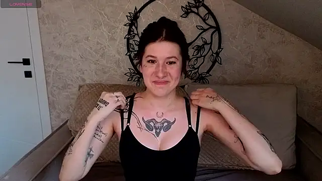 Ester_Henderson webcam
