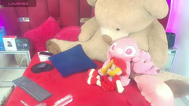 Ginna_doll Live Web Cam Show