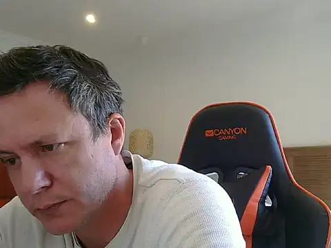 TroyDieselXXX webcam