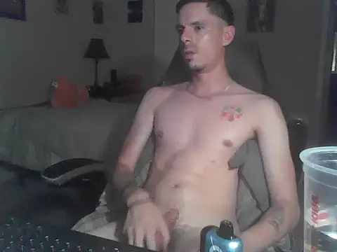 latinosatiro94 webcam