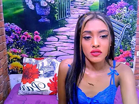 IndianPretty14u2Luv webcam