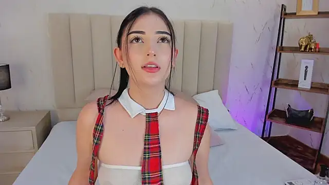 LilithHarperr_ live cam on StripChat