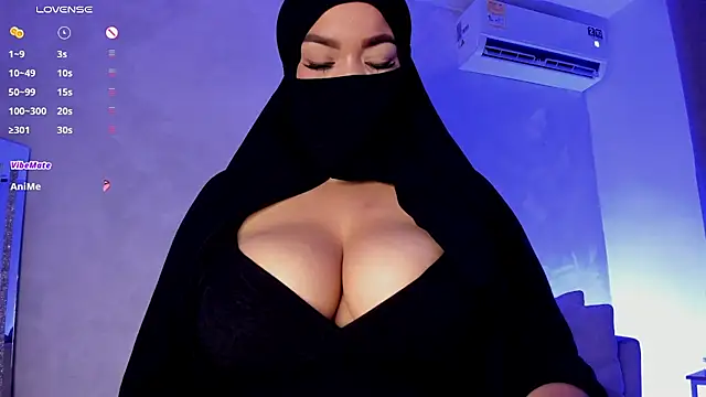 thaira_aly webcam